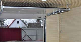 Купить гаражные ворота подъемные Сальск, цена от 3833 руб.